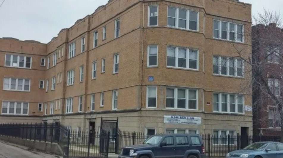 6319 S California Avenue unit: Gdn