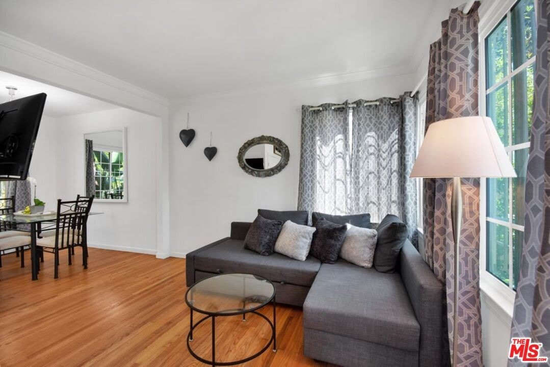 1452 S Crescent Heights Blvd