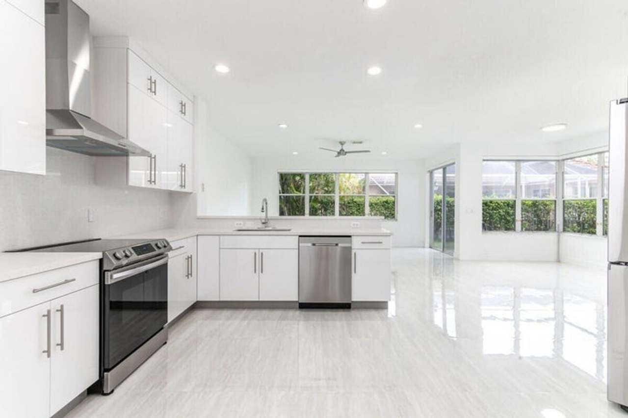 10879 Handel Place, Boca Raton, FL 33498