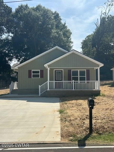 111 W Parkview Street