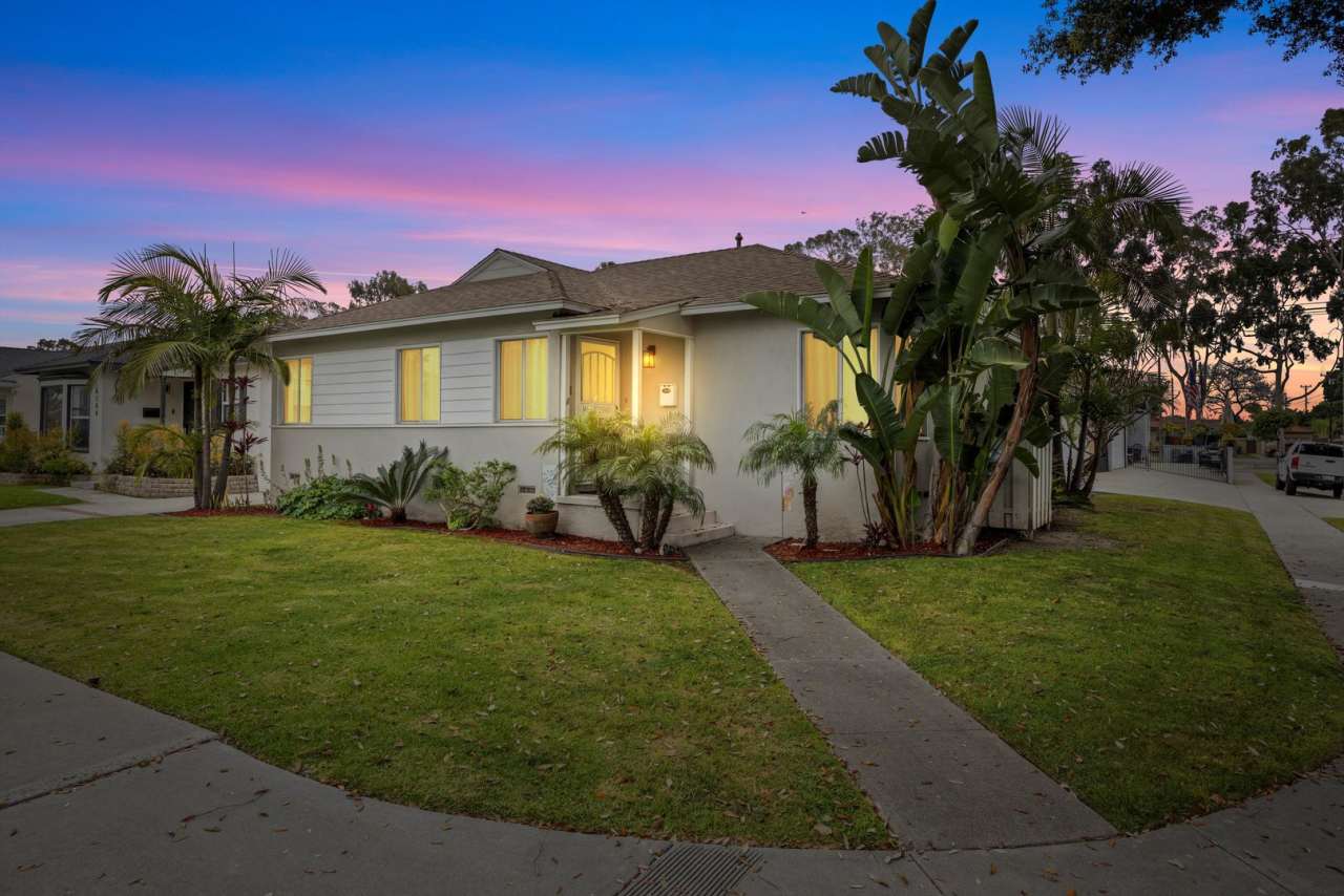 Beautiful Summer Home | Gorgoeus Yard | 3-Bedroom Home for Rent