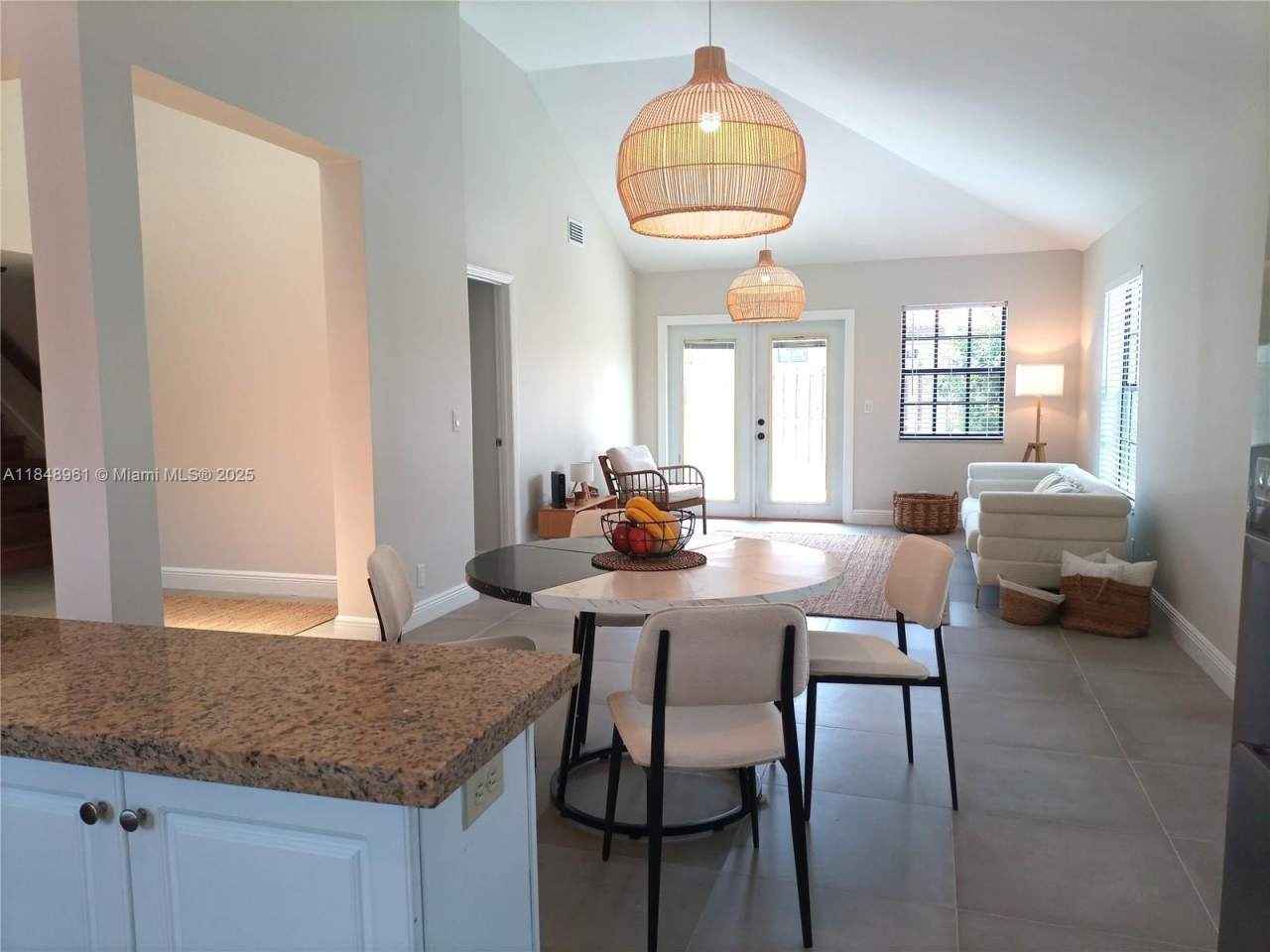 13473 Fountain View Blvd