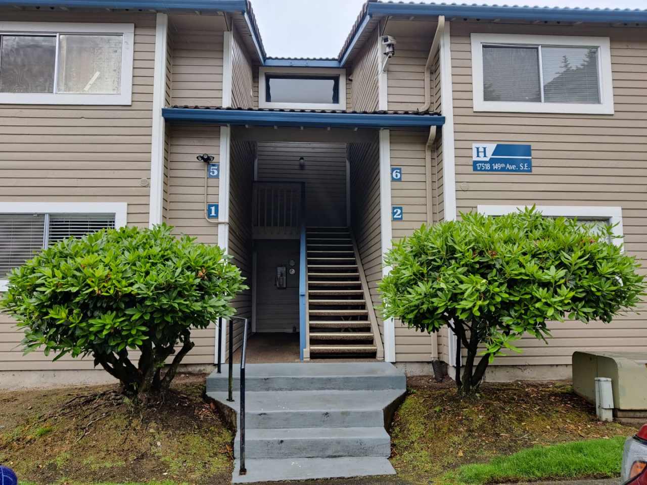 Gorgeous ground floor 1 bedroom condo