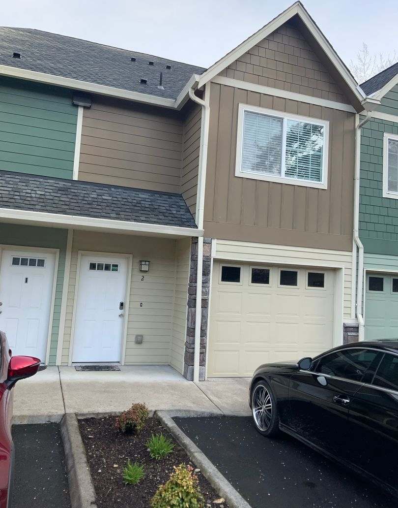 Beautiful Craftsman Style Condo!