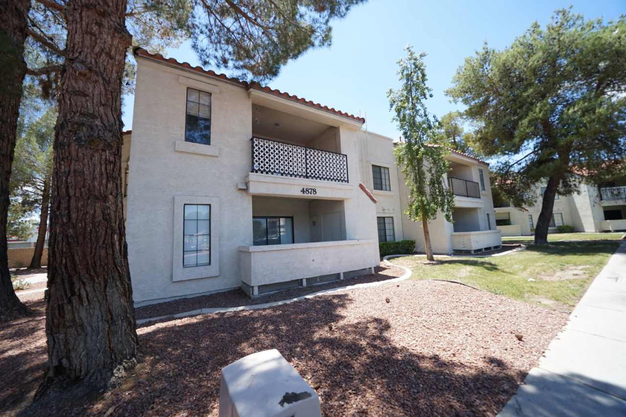 NO SHOWINGS UNTIL 8/22/25