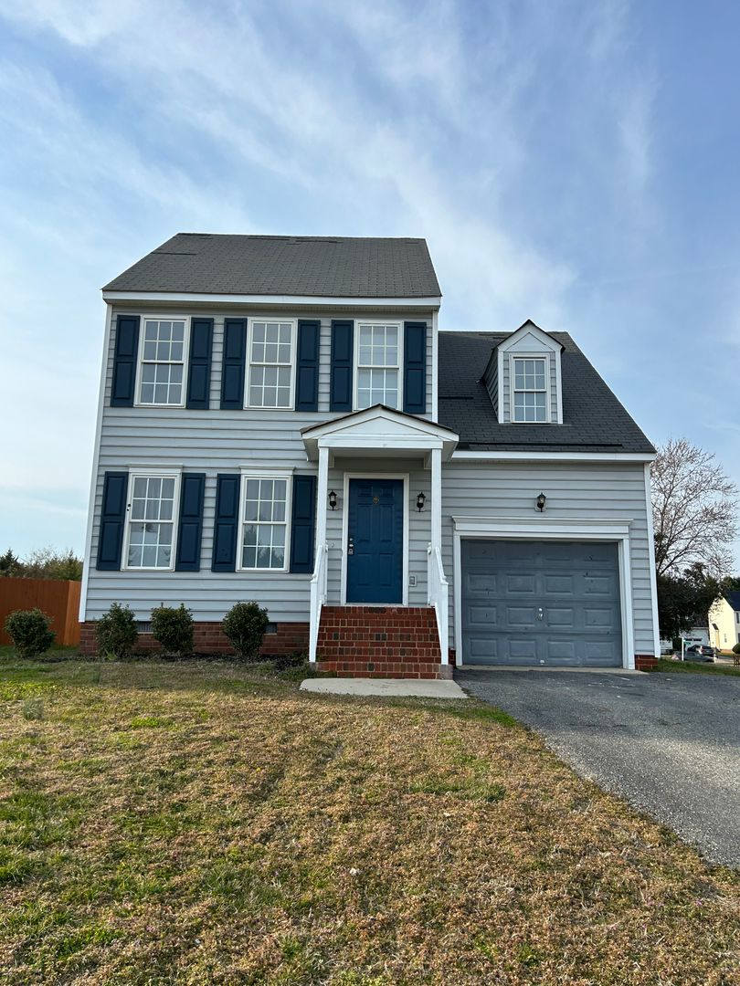 SPACIOUS 4 BEDROOM 2.5 BATH HOME IN GLEN ALLEN