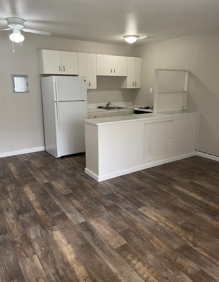 523 Carpenter Street