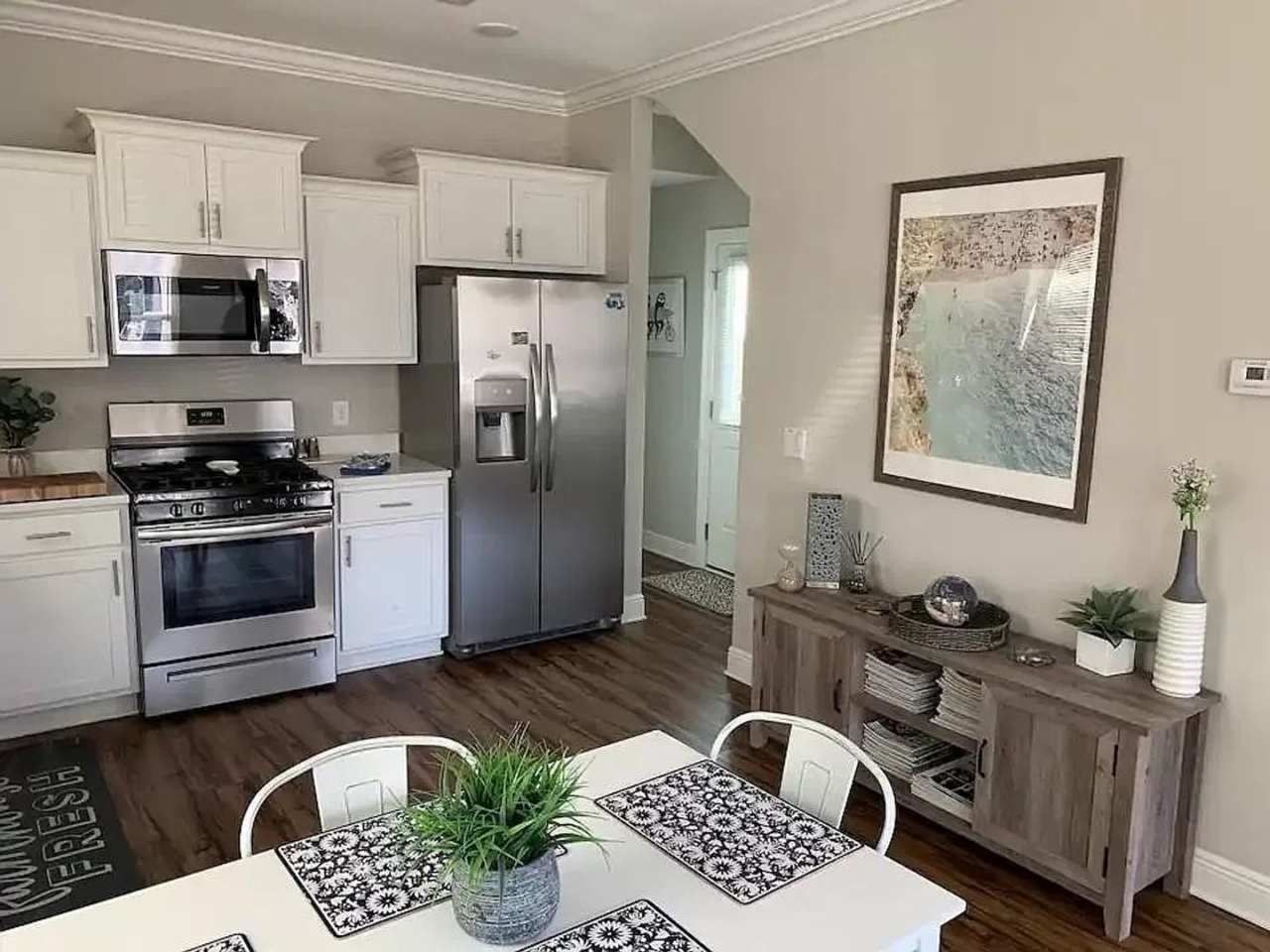 BEAUTIFUL Modern 3 Bedroom Home