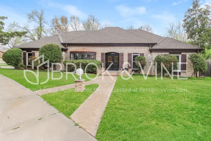 403 George L Cross Ct