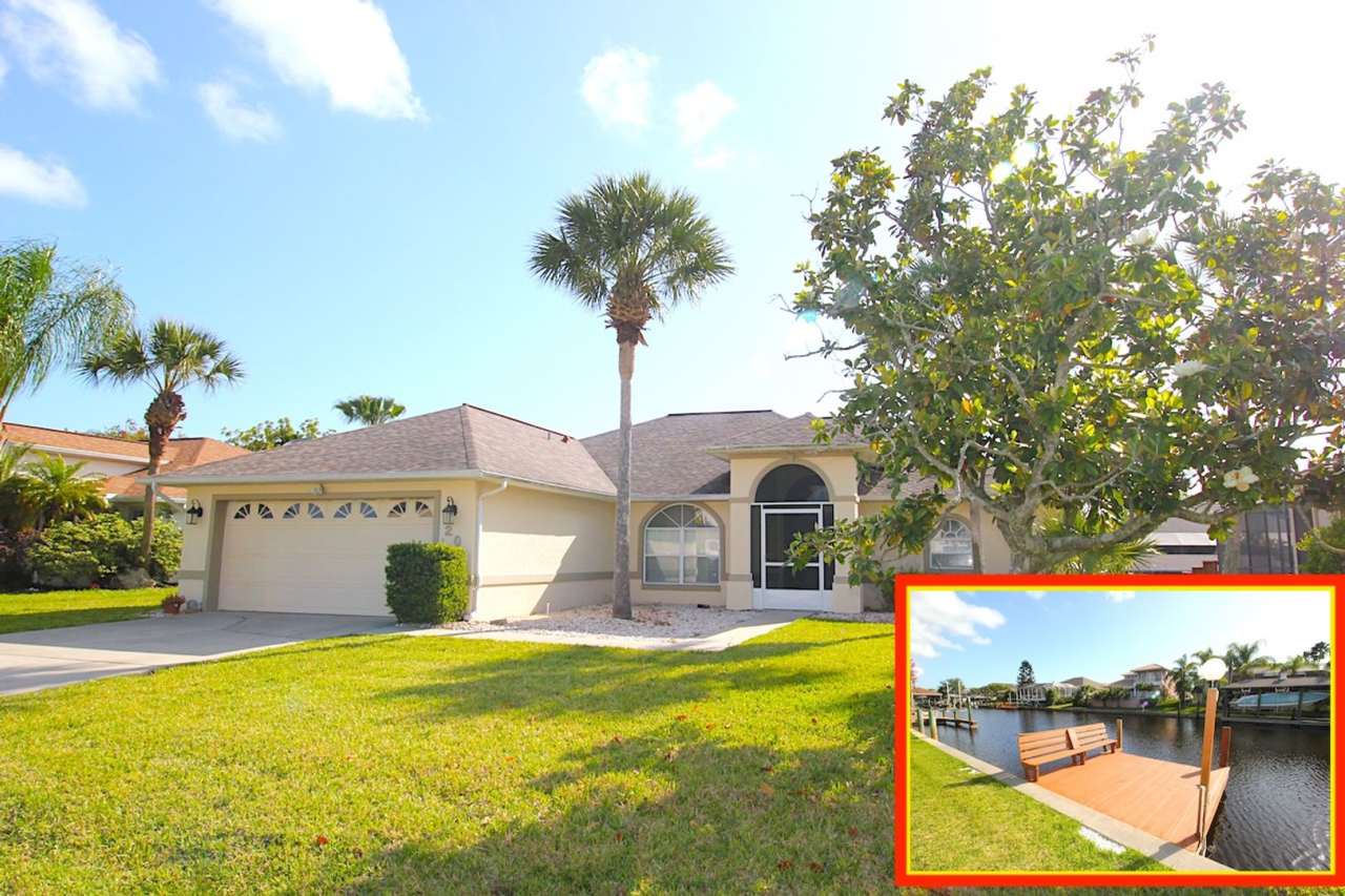Roomy 3 Bed 2 Bath C Section Home w Dock on SALT WATER CANAL!