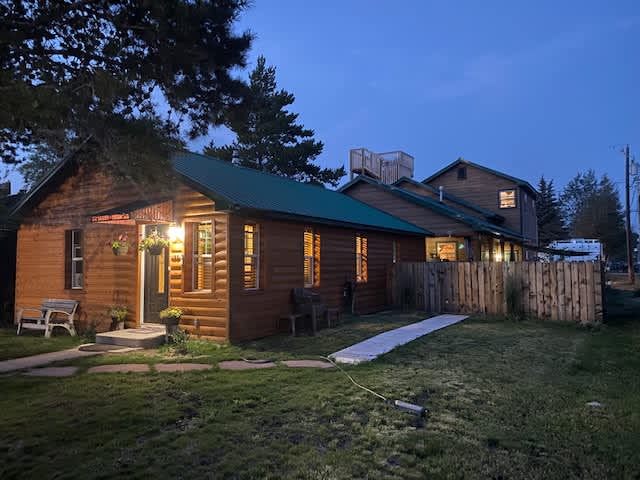 133 S Fremont Ave - 2