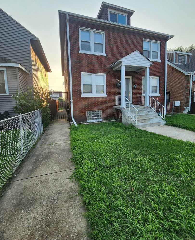 1 Bedroom With Appliances