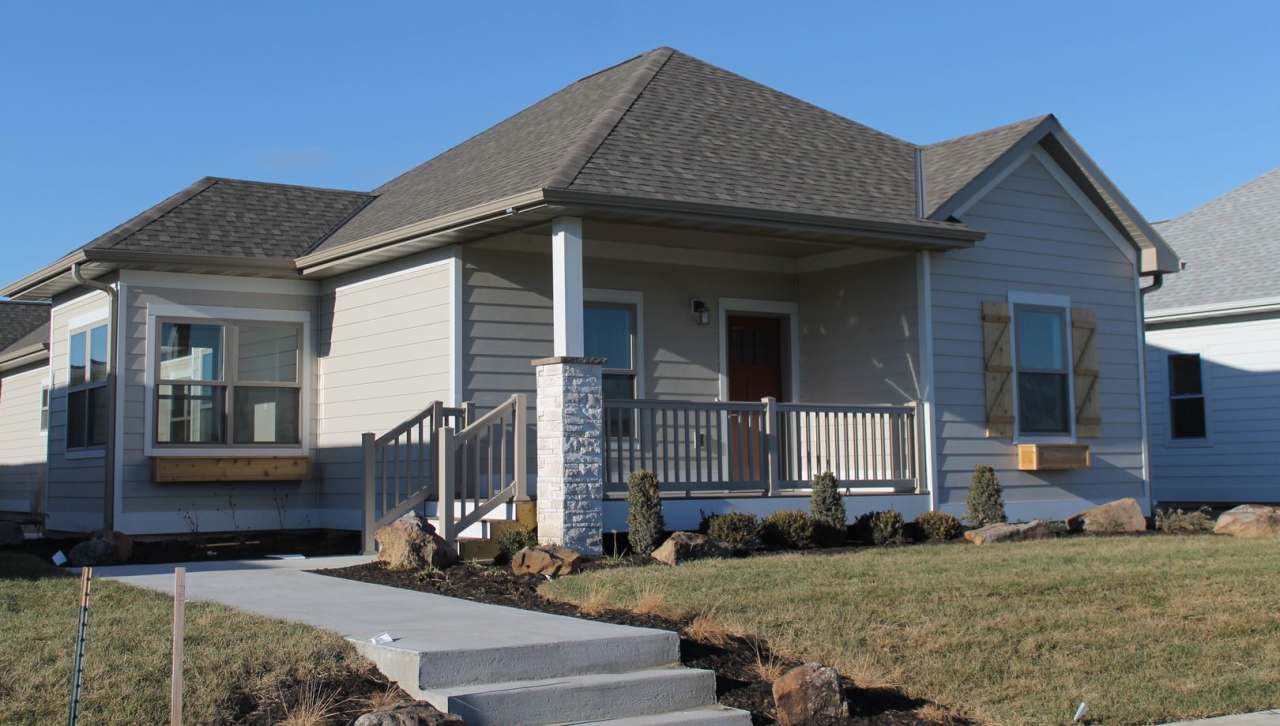 1003 E. Maple Avenue