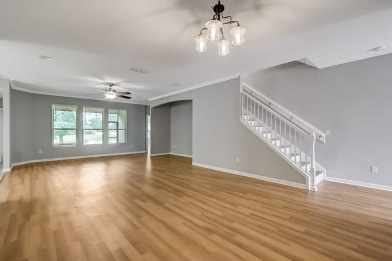 Beautiful and spacious home for rent in Aberdeen!