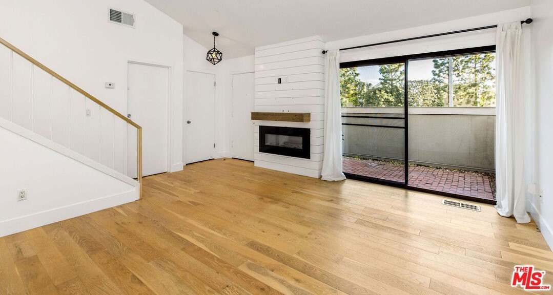 13107 Mindanao Way unit: 4