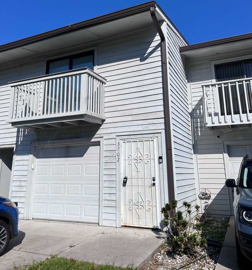 Townhome in Pinellas Park for Rent