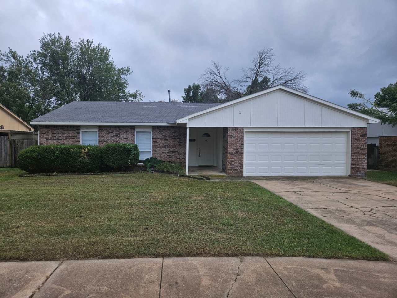 (3) Bed/(2) Bath Pets Negotiable Avail NOW!