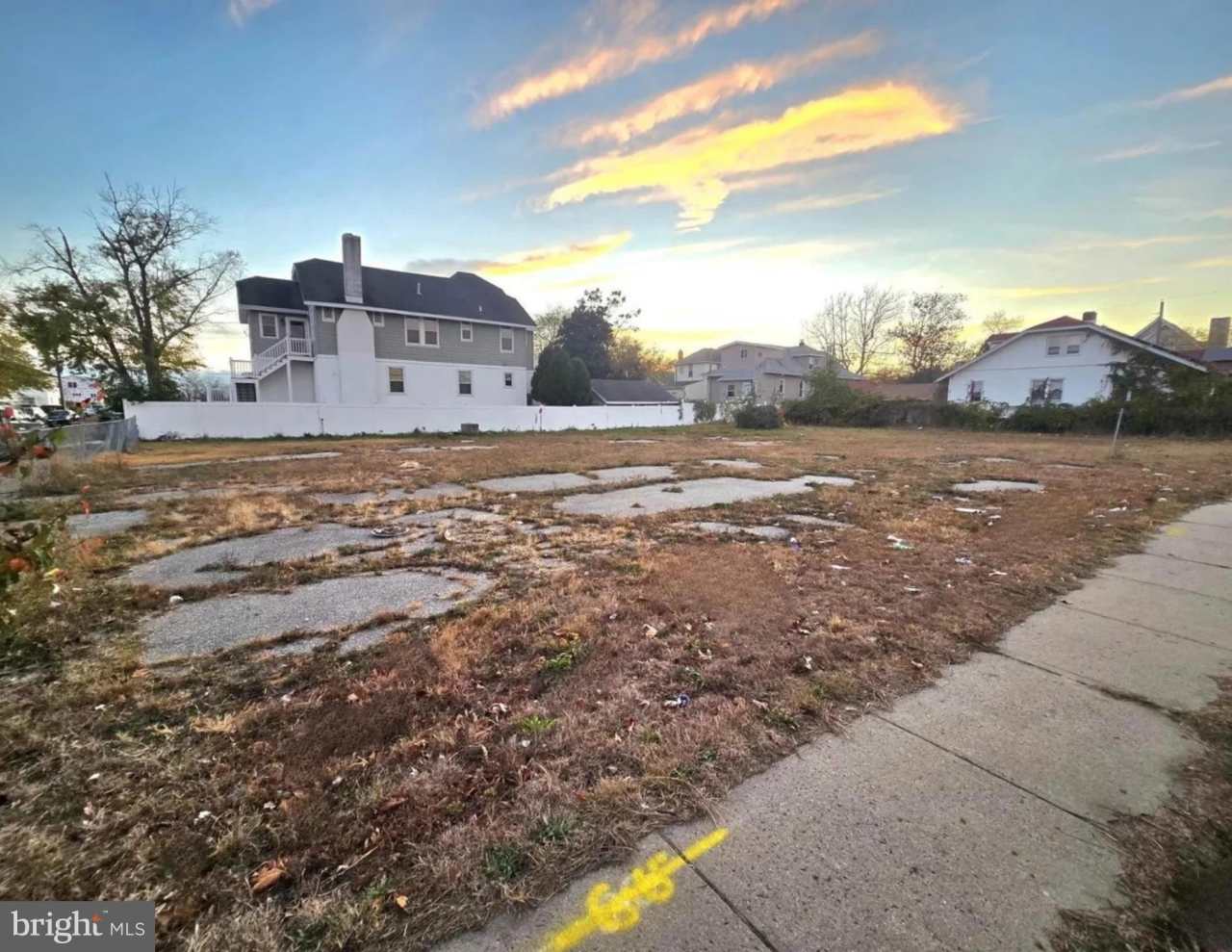 305 E BLACK HORSE Pike