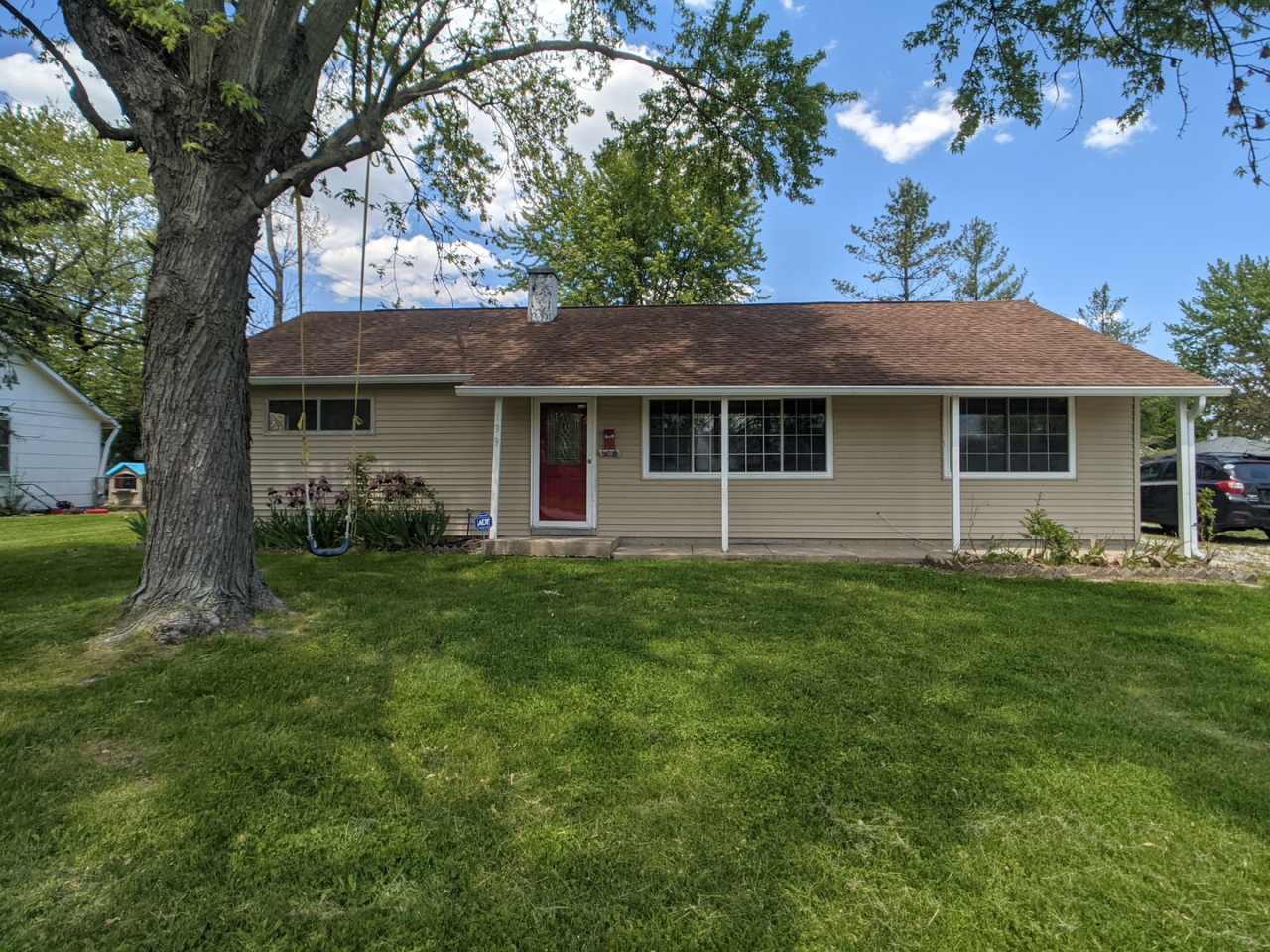 Spacious 3 bed 2 bath in Greenwood!