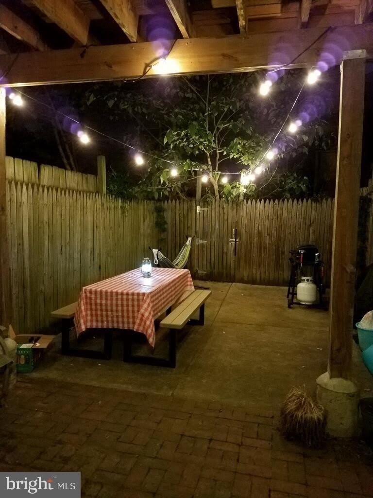 758 S 15TH Street unit: 1