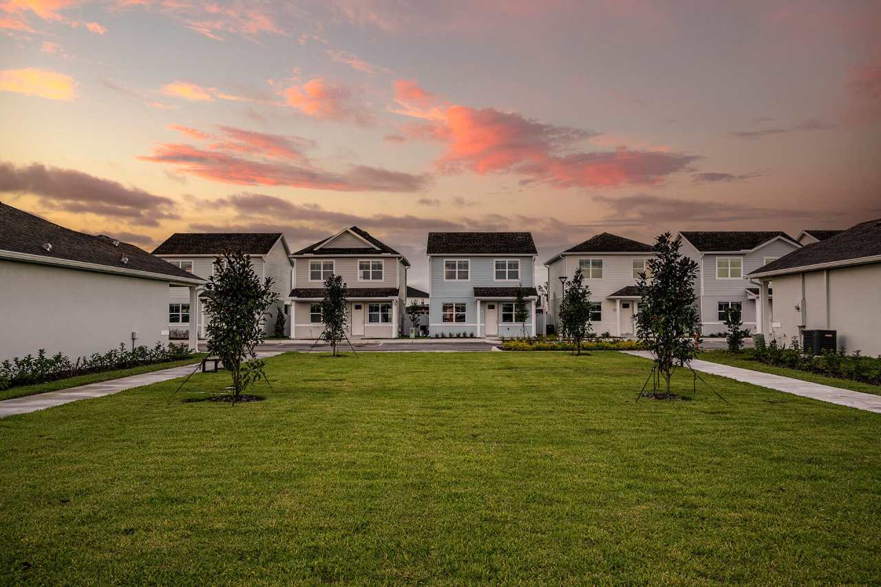 Abrazo at Four Corners