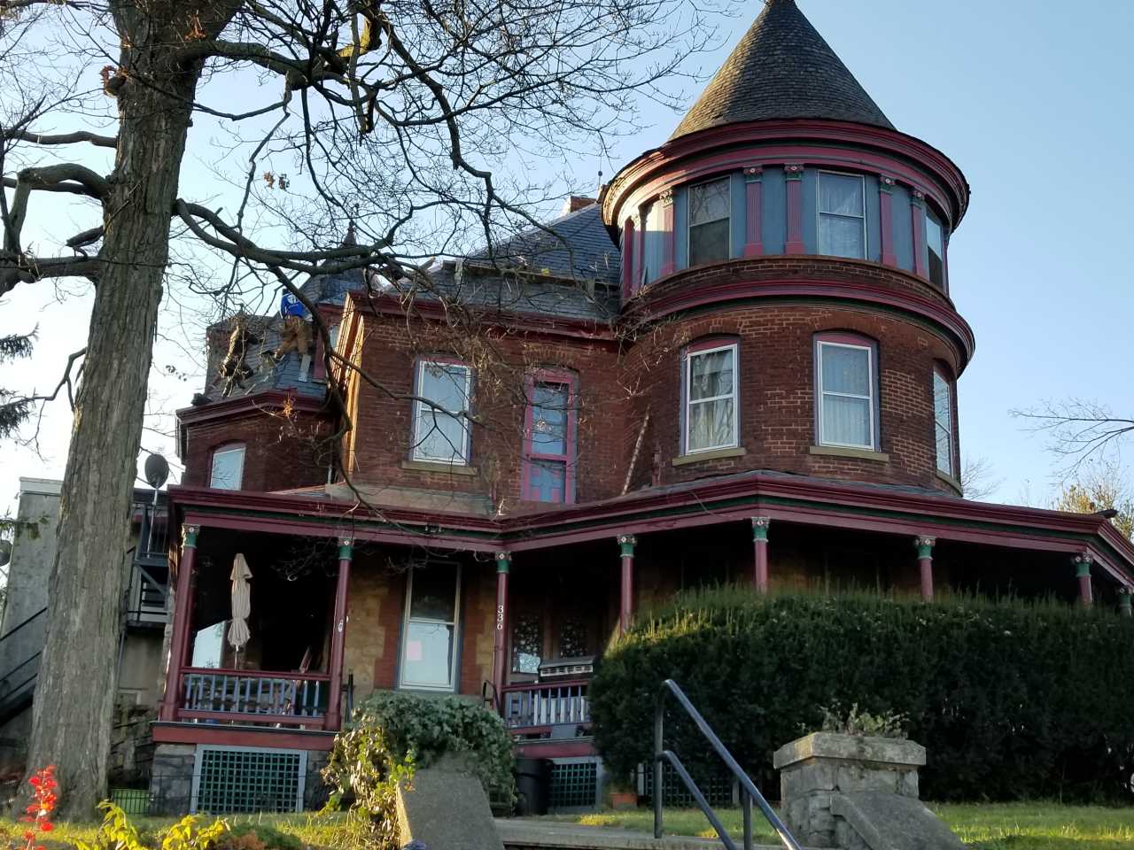 336 North 10th Street