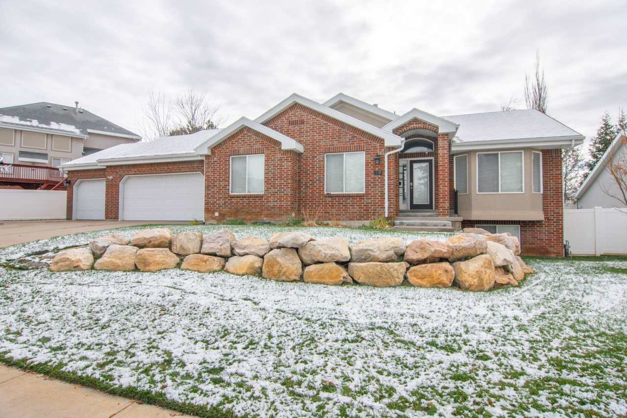 Gorgeous Bountiful Home w/ Solar  3 Car Garage