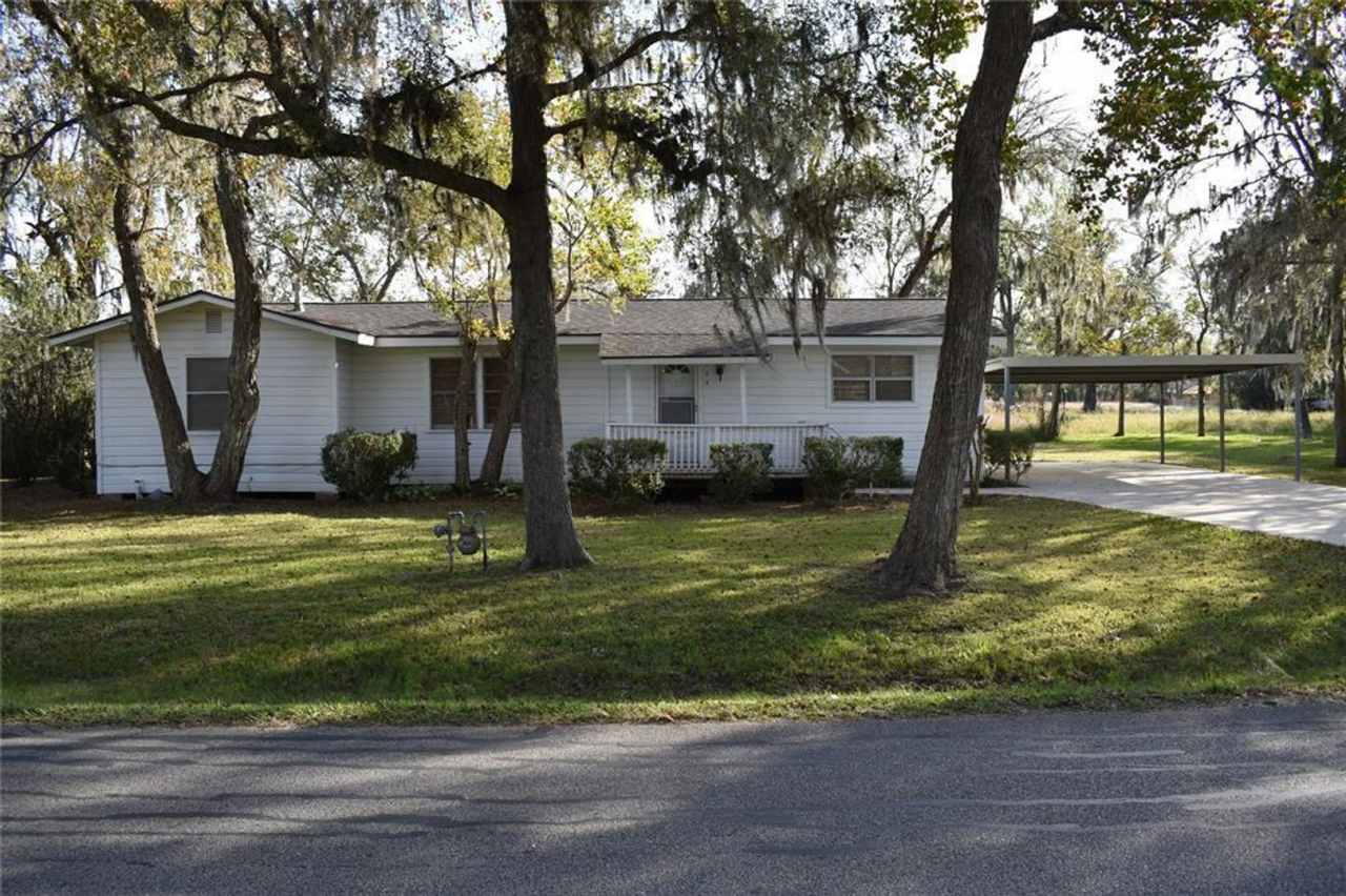 Gorgeous all renovated Home in Richwood, TX