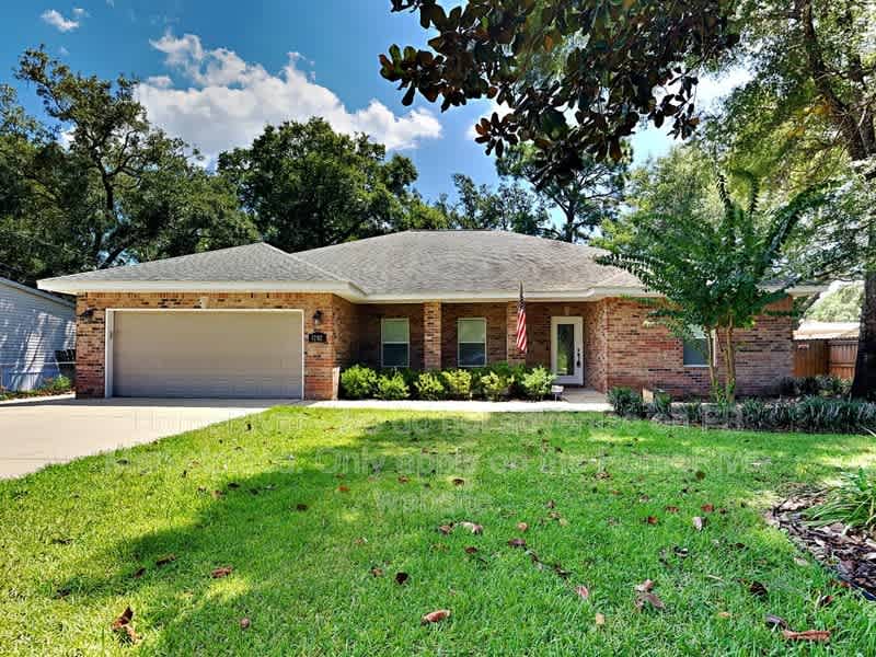 1202 Forest Heights Rd