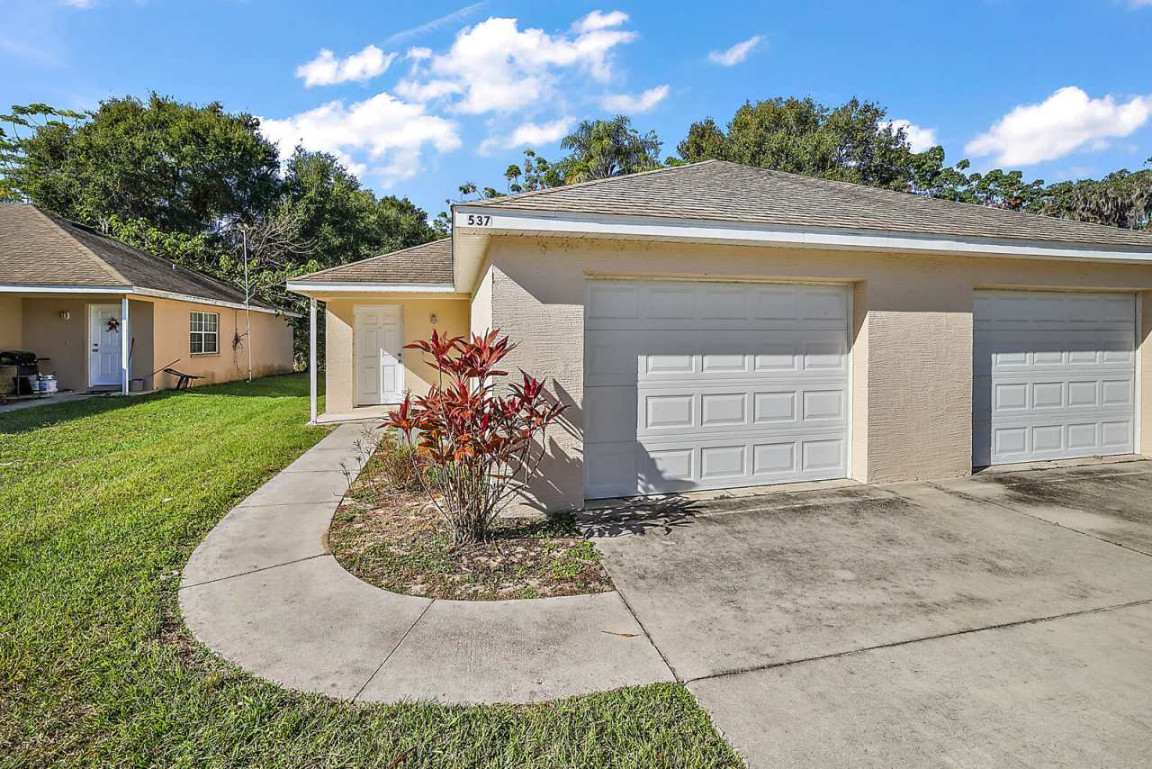 537 Paulling Drive - 1