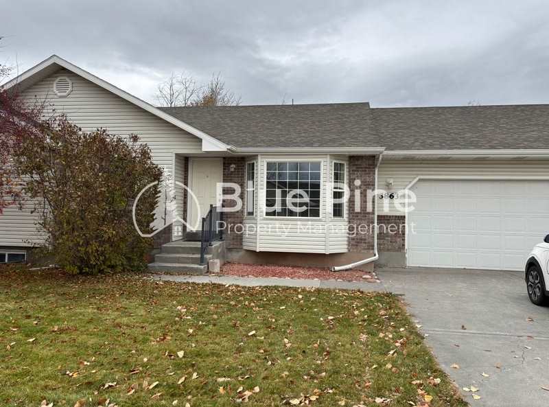 3863 Ridgeview Circle