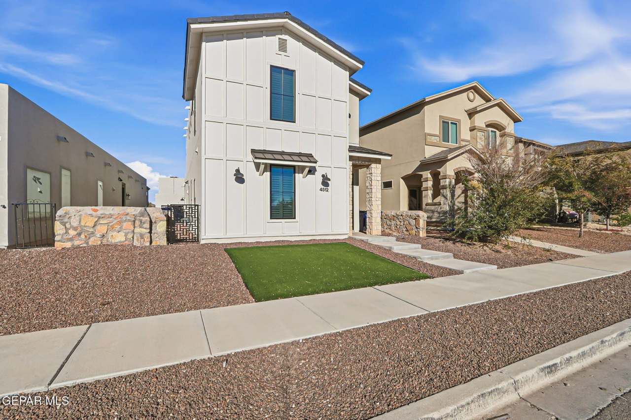 4512 MARK AVIZO Street