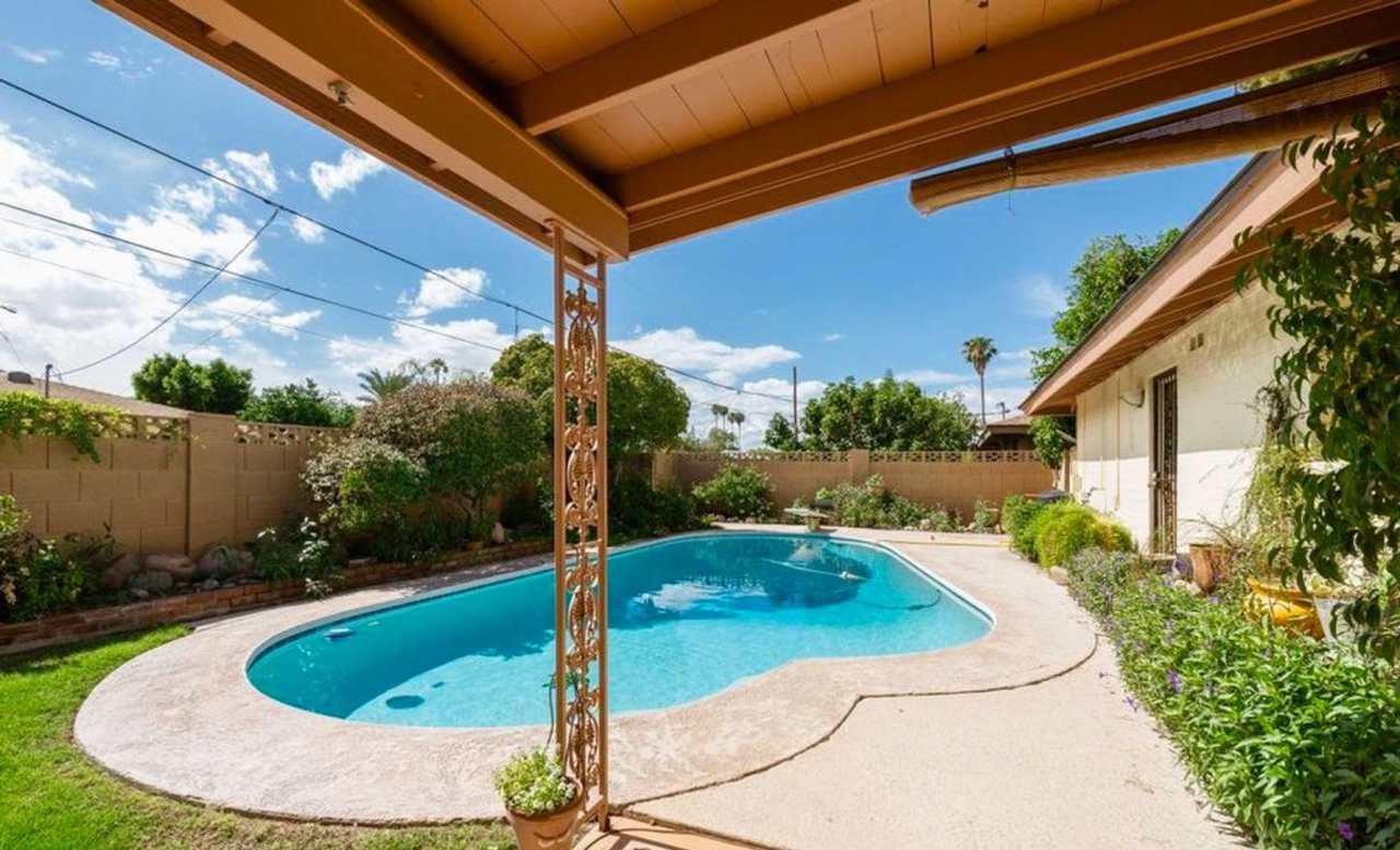 5 Bedroom/2 Bath Home in amazing ASU Neighborhood