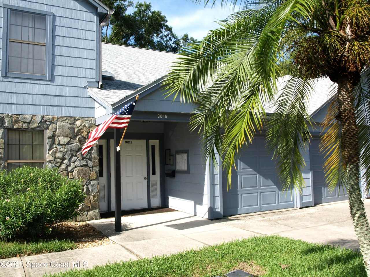 9015 Manchester Lane