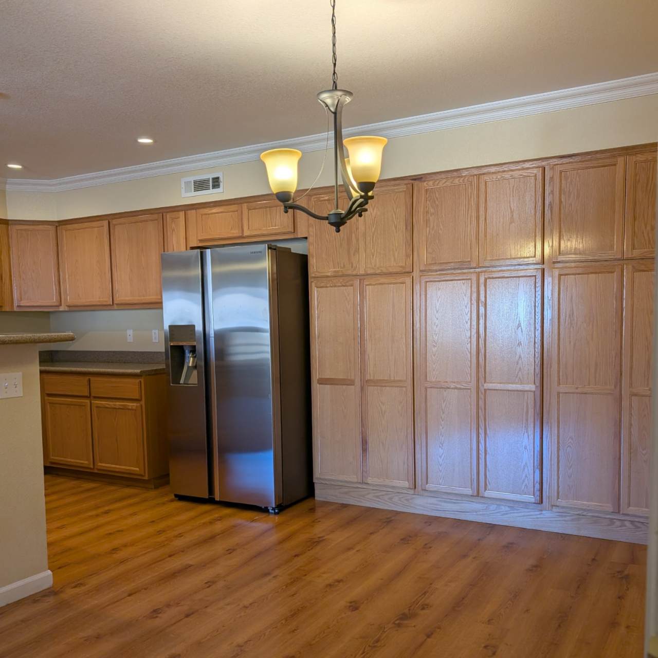 2631 East 15th Street