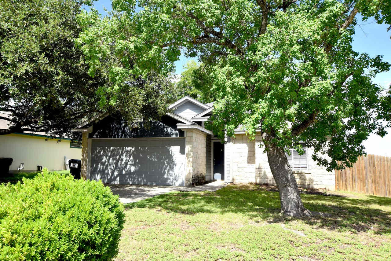 Live in the Heart of Buda! Welcome to 240 Briarstone