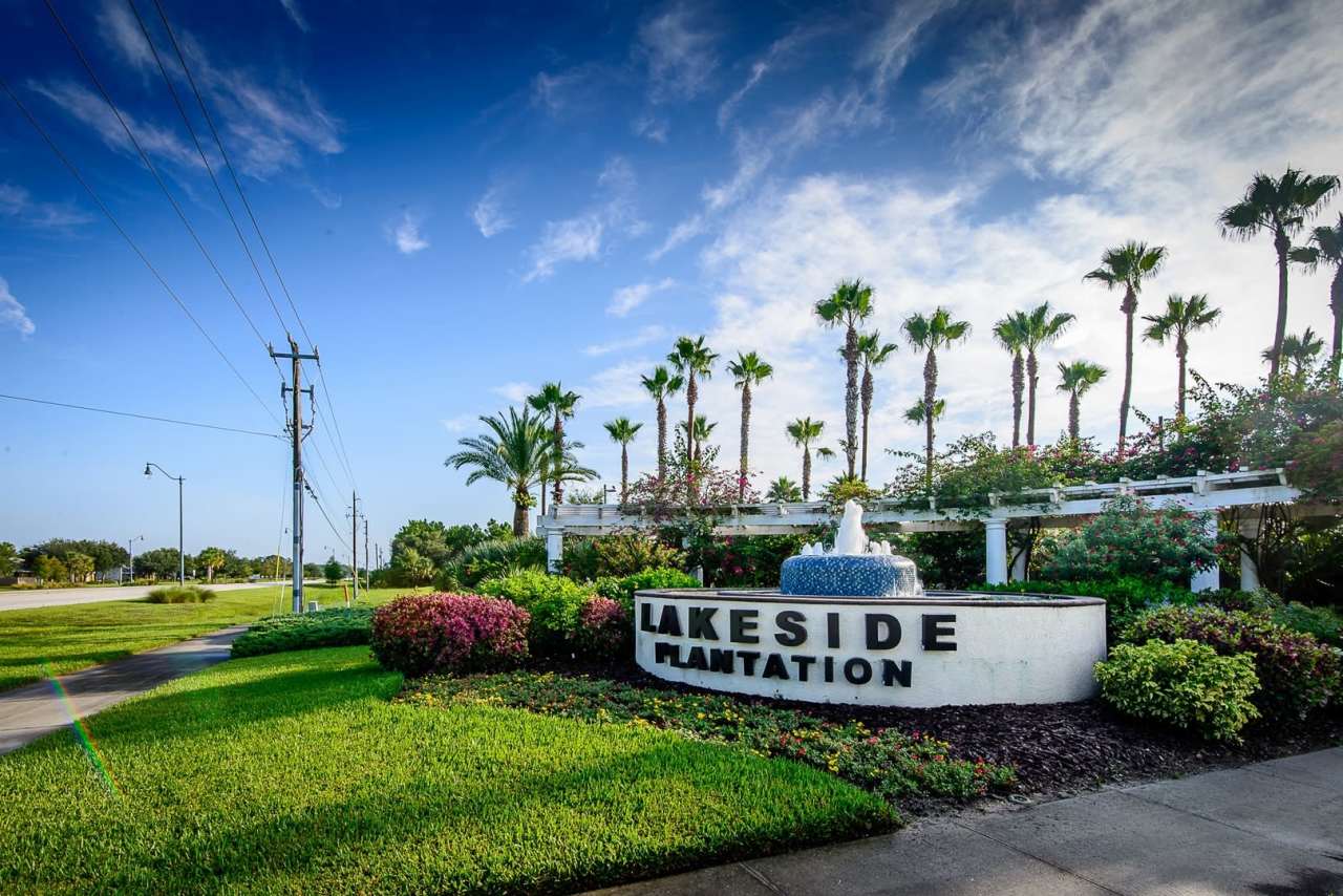 VERY CLEAN- CLOSE I-75- CENTRALLY LOCATED