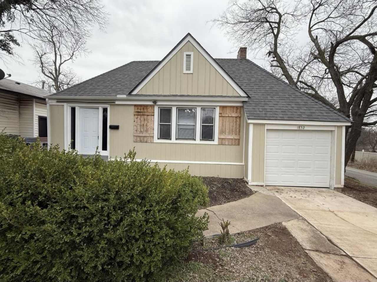 1832 Northwest 33rd Street