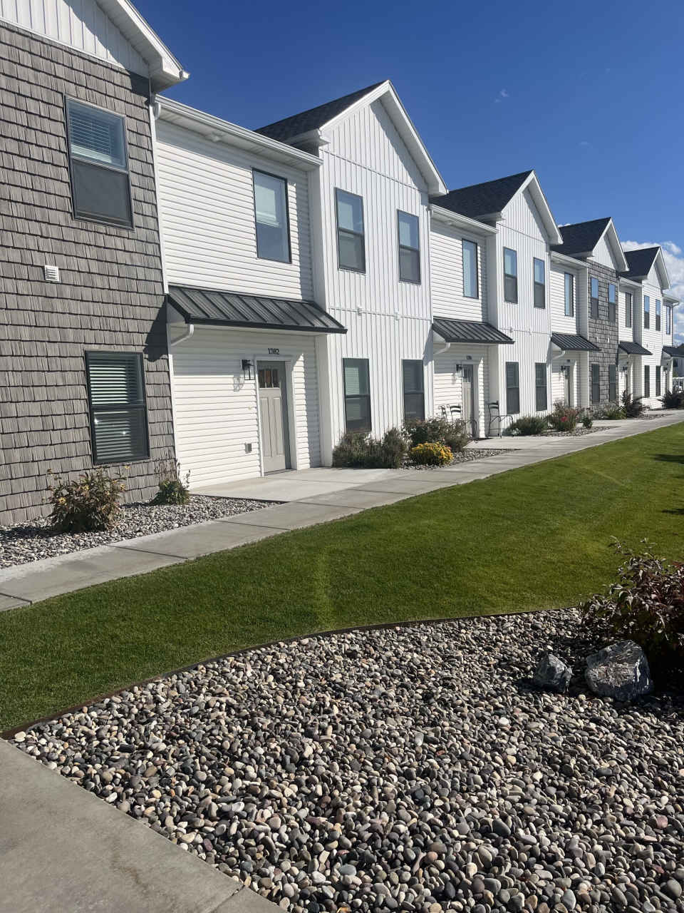 1382 Pinecrest Trail - 1