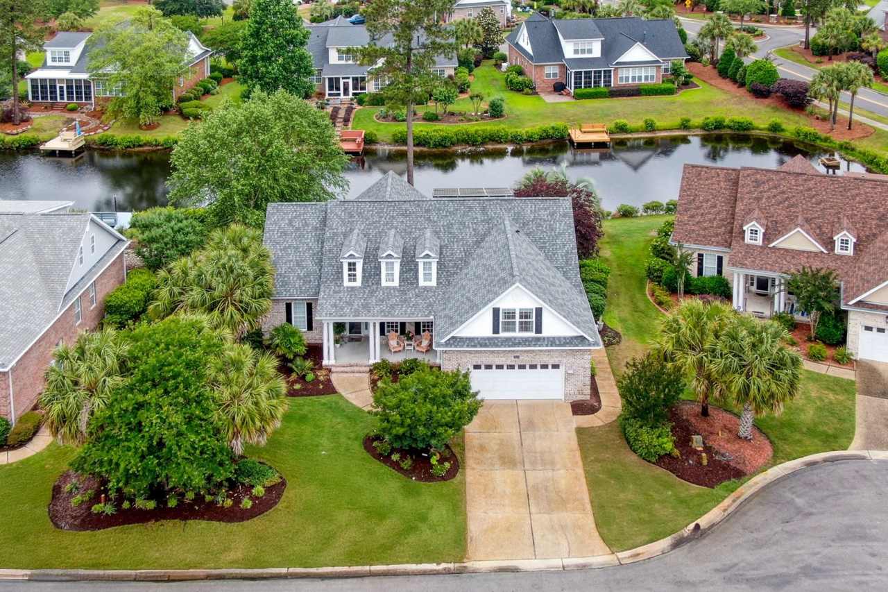 Nicely furnished garage apartment in gated Waterford community.