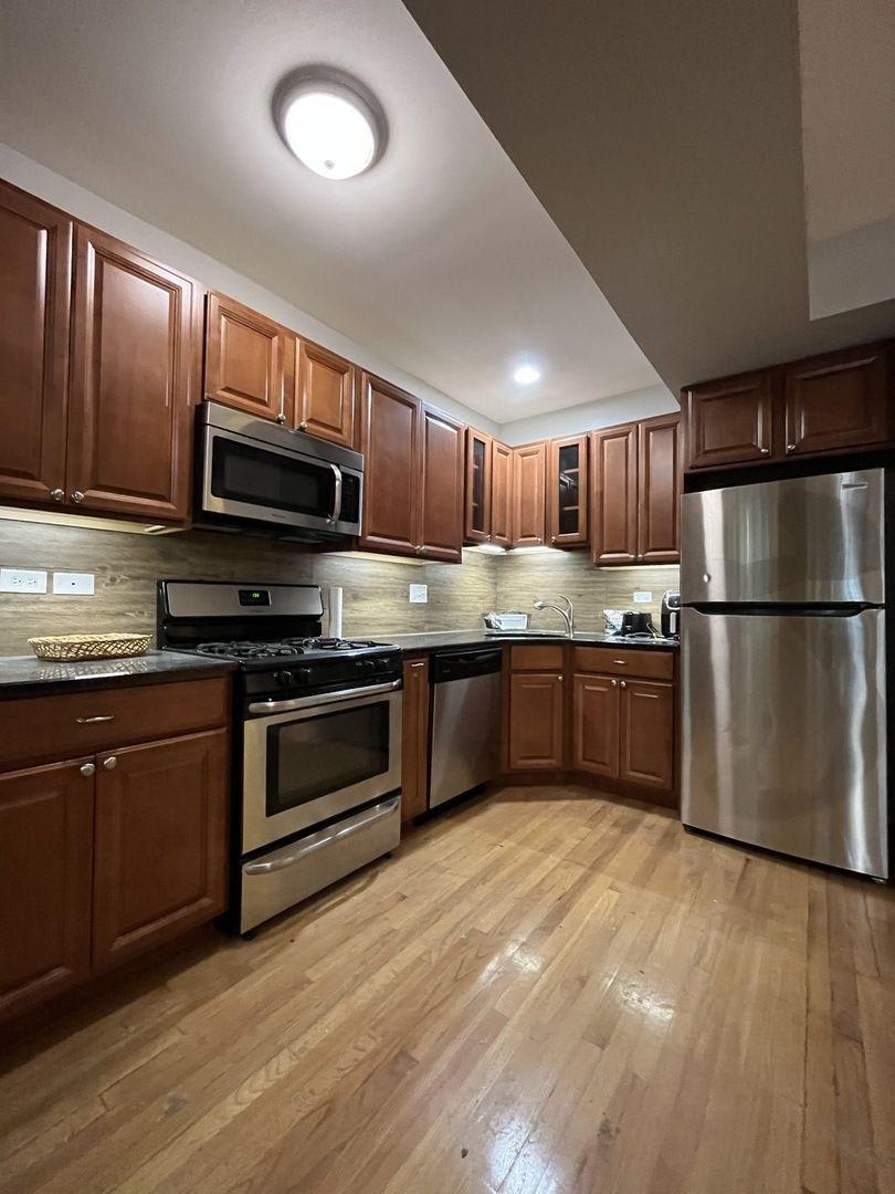 4938 N Winthrop Avenue