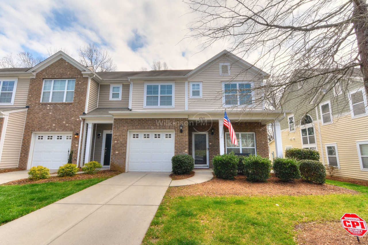 Big  Nice 3Br/2.5Bth Townhome in Steele Creek by Harris Teeter Shopping Center