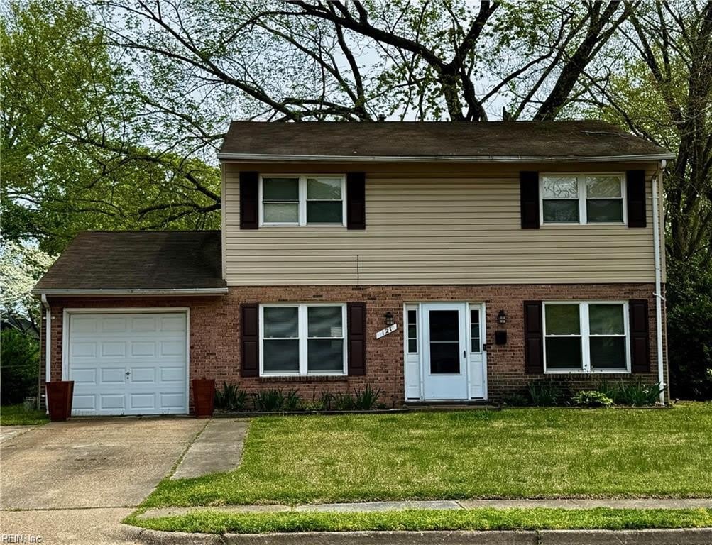 121 Fort Worth Street