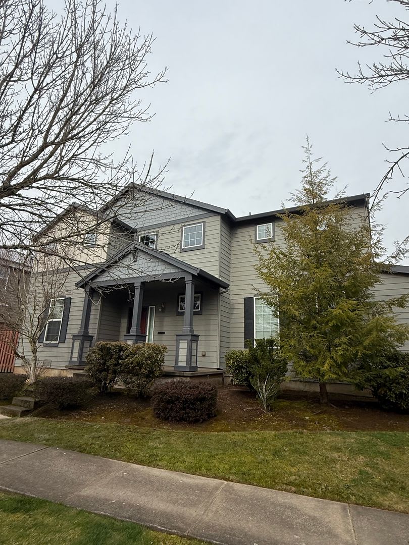 Beautiful Contemporary Home in Hillsboro
