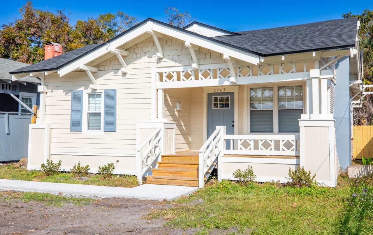 Renovated Bungalow in Riverside