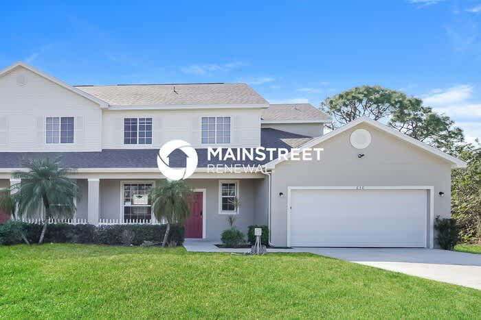 630 Creuset Avenue South