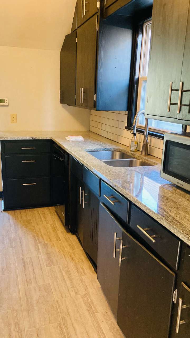 1095 12th Avenue Southeast