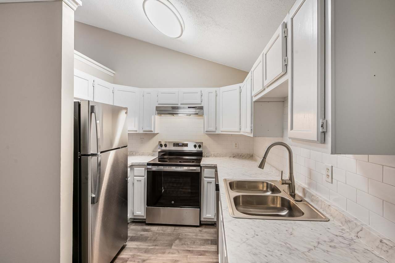 Jamestown Manor Apartments