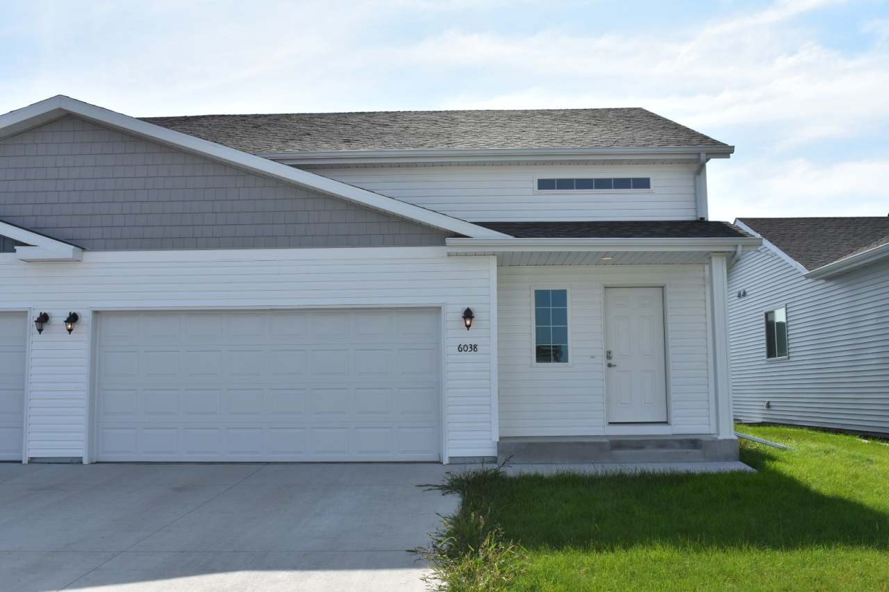 3 Bed 2 Bath Twin Home