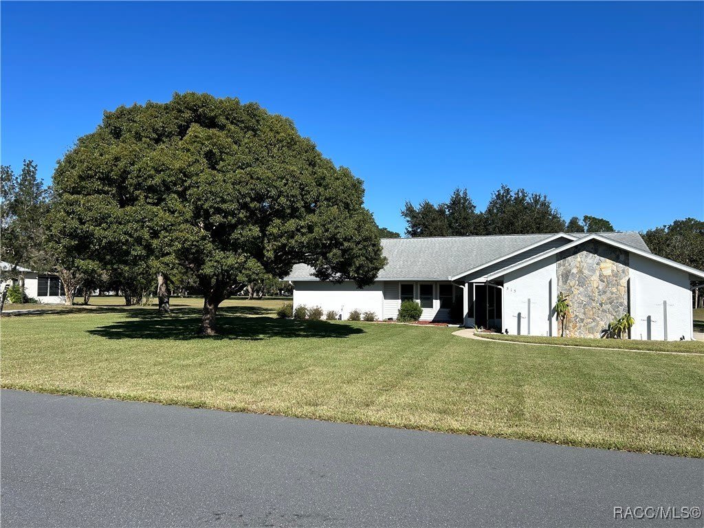 515 E Falconry Court